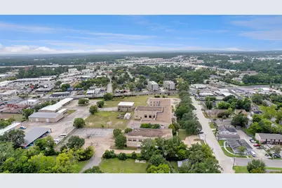 317 W Lewis Street, Conroe, TX 77301 - Photo 3