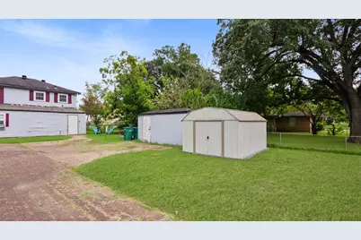 317 W Lewis Street, Conroe, TX 77301 - Photo 15