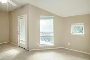 1273 W 17th St, Houston, TX 77008 - Photo 7