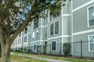 1273 W 17th St, Houston, TX 77008 - Photo 1
