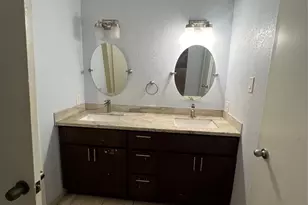 9506 Wellsworth Dr, Houston, TX 77083 - Photo 7