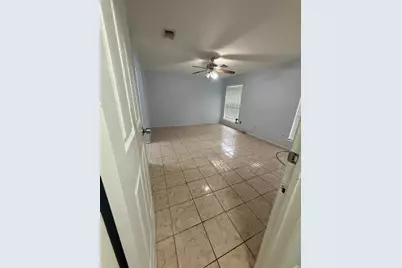 9506 Wellsworth Drive, Houston, TX 77083 - Photo 15