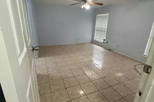 9506 Wellsworth Dr, Houston, TX 77083 - Photo 15