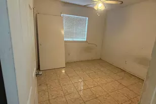 9506 Wellsworth Dr, Houston, TX 77083 - Photo 11