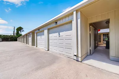 437 Bendwood Drive, Houston, TX 77024 - Photo 41