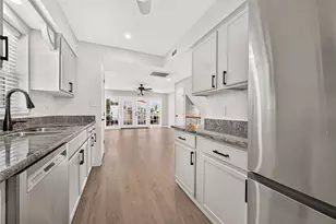 437 Bendwood Dr, Houston, TX 77024 - Photo 19