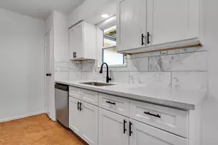 3915 Brumbelow St, Rosenberg, TX 77471 - Photo 5