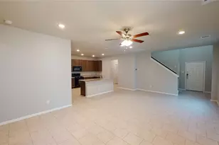 707 Thicket Bluff Dr, Houston, TX 77336 - Photo 7