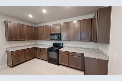 707 Thicket Bluff Drive, Houston, TX 77336 - Photo 9