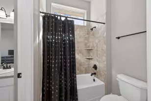 17215 Sages Ravine Dr, Humble, TX 77346 - Photo 9