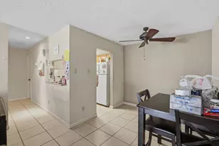 9582 Windswept Ln, Houston, TX 77063 - Photo 3