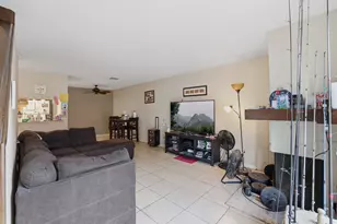 9582 Windswept Ln, Houston, TX 77063 - Photo 3