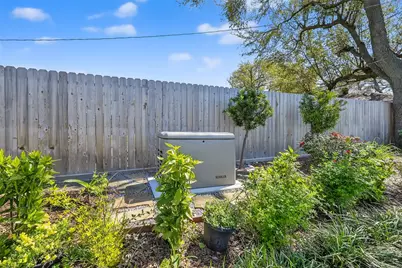 4325 Willowbend Boulevard, Houston, TX 77035 - Photo 31