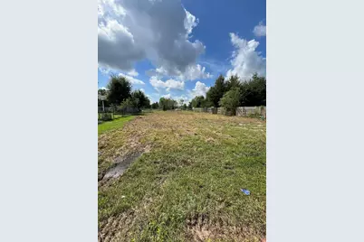 1018 County Road 3556, Cleveland, TX 77327 - Photo 9