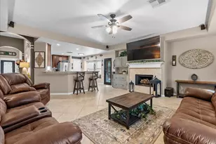 1207 Shadowbend St, Pearland, TX 77581 - Photo 17