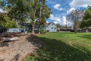 4303 Castor Na St, Houston, TX 77022 - Photo 1