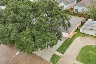 12814 Westmere Dr, Houston, TX 77077 - Photo 7