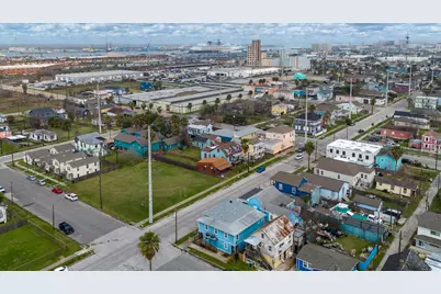 3727 Ball, Galveston, TX 77550 - Photo 39