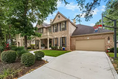 131 E Beckonvale Circle, The Woodlands, TX 77382 - Photo 1