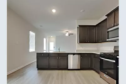 15419 Maple Terrace Drive, Conroe, TX 77303 - Photo 5