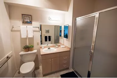 11939 NE Davis St, Portland, OR 97220 - Photo 9