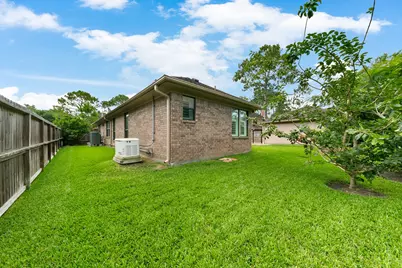 15935 Parkchester Drive, Houston, TX 77062 - Photo 27