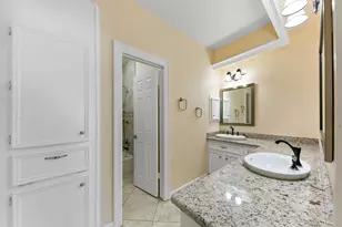 15935 Parkchester Dr, Houston, TX 77062 - Photo 9