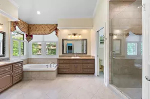 15935 Parkchester Dr, Houston, TX 77062 - Photo 17