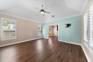 15935 Parkchester Dr, Houston, TX 77062 - Photo 13