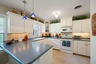 3106 Gannett St, Houston, TX 77025 - Photo 7