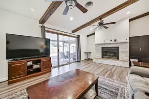 1813 Meadowview Dr, Alvin, TX 77511 - Photo 19