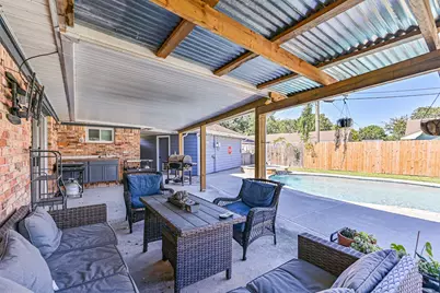 1813 Meadowview Drive, Alvin, TX 77511 - Photo 37