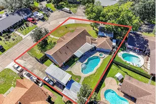 1813 Meadowview Dr, Alvin, TX 77511 - Photo 3