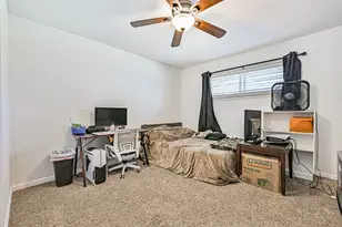 1813 Meadowview Dr, Alvin, TX 77511 - Photo 33