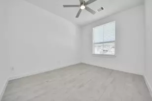 2203 Demeter Pl, Fresno, TX 77545 - Photo 5