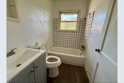 612 Winding Way Street, Lake Jackson, TX 77566 - Photo 9