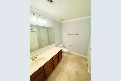 8807 Kaeling Meadow Court, Houston, TX 77075 - Photo 9
