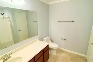 8807 Kaeling Meadow Ct, Houston, TX 77075 - Photo 9