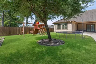 727 Baker Dr, Tomball, TX 77375 - Photo 33