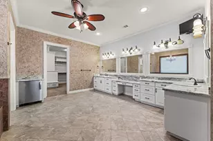 727 Baker Dr, Tomball, TX 77375 - Photo 19