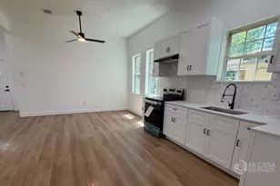2407 Pannell St, Houston, TX 77026 - Photo 3