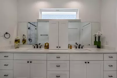 1228 McNeil Street, Houston, TX 77009 - Photo 3