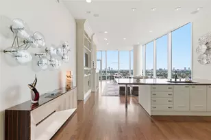 2727 Kirby Dr, Houston, TX 77098 - Photo 19