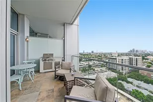 2727 Kirby Dr, Houston, TX 77098 - Photo 3