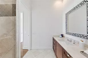 2727 Kirby Dr, Houston, TX 77098 - Photo 33