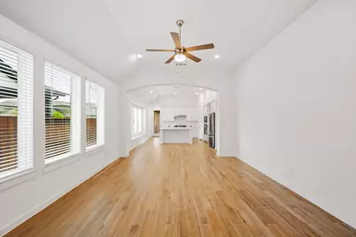 10227 Van Gogh Court, Manvel, TX 77583 - Photo 15