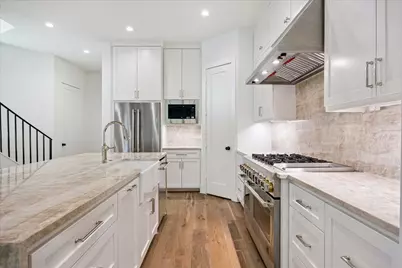 6303 Rodrigo Street #A, Houston, TX 77007 - Photo 9
