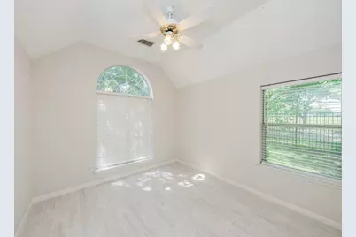 703 Acacia Place, Missouri City, TX 77459 - Photo 9