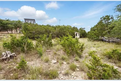 1123 Summit Bluff, Canyon Lake, TX 78133 - Photo 9