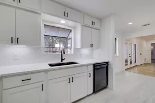 5530 Lincrest Ln, Houston, TX 77056 - Photo 7